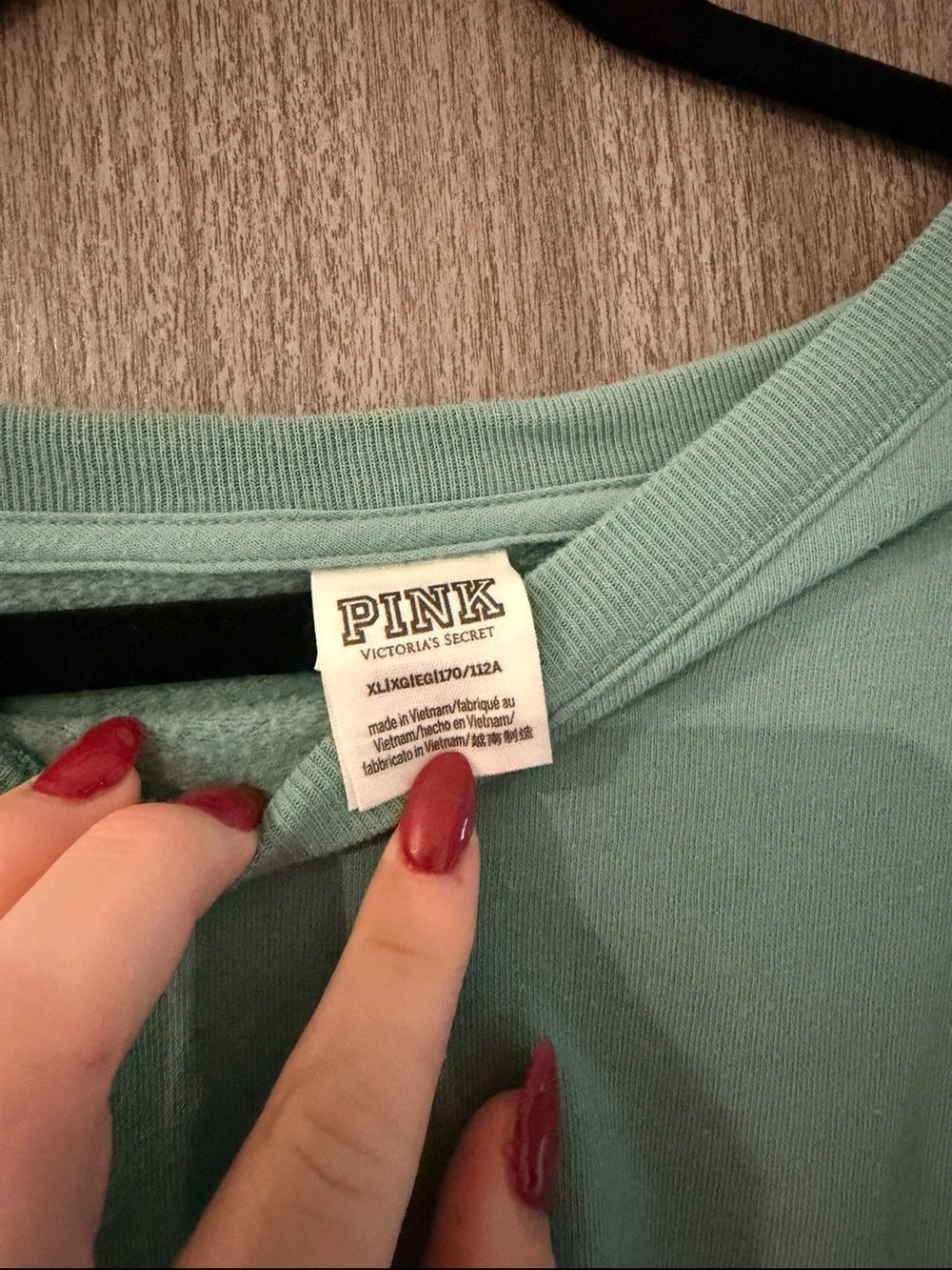 Victoria’s Secret PINK Colorblock Crewneck in XL - Picture 5 of 5